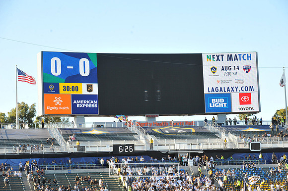 071919_LA_Galaxy_vs_LAFC_SC_0800