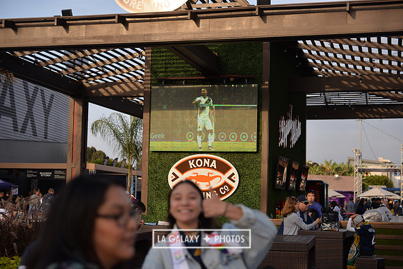 060219_LAGalaxy_vs_NERevolution_SC0399