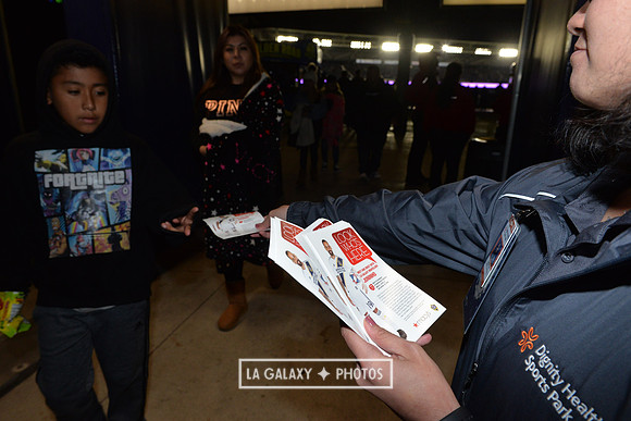 060219_LAGalaxy_vs_NERevolution_SC1930