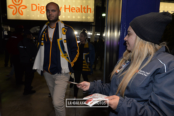 060219_LAGalaxy_vs_NERevolution_SC1954