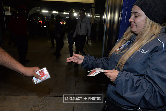 060219_LAGalaxy_vs_NERevolution_SC1955