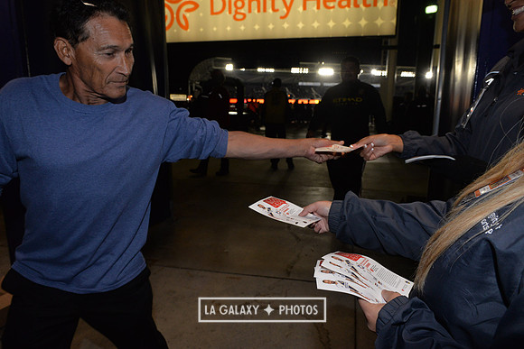 060219_LAGalaxy_vs_NERevolution_SC1944