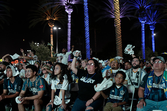 10242019_GalaxyViewingParty_GA_0337