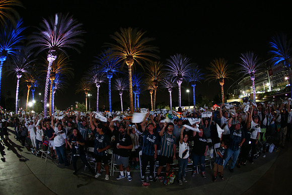 10242019_GalaxyViewingParty_GA_0872