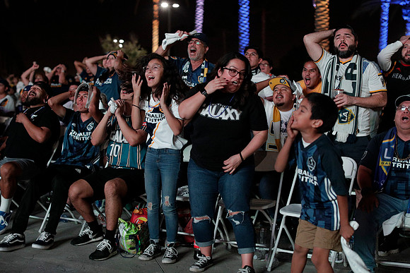 10242019_GalaxyViewingParty_GA_0393