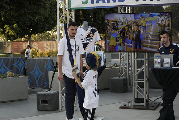 10242019_GalaxyViewingParty_GA_0143