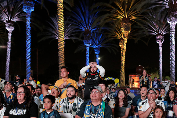 10242019_GalaxyViewingParty_GA_0416