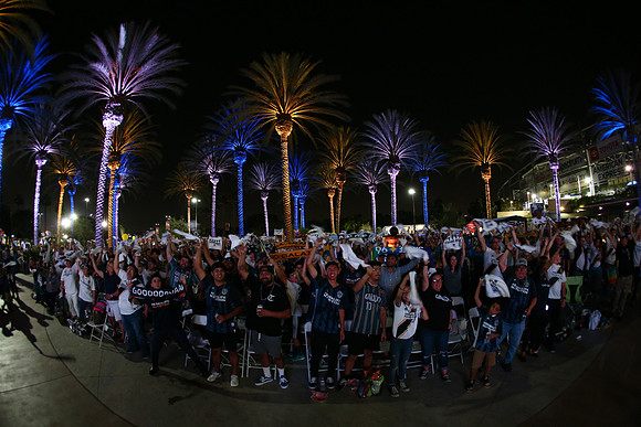 10242019_GalaxyViewingParty_GA_0868