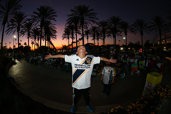 10242019_GalaxyViewingParty_GA_0682