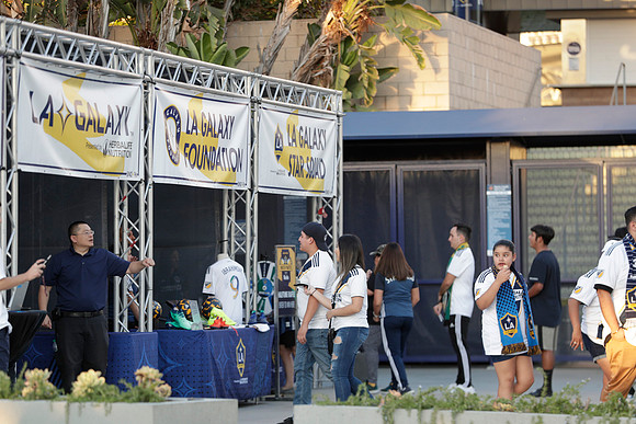 10242019_GalaxyViewingParty_GA_0200