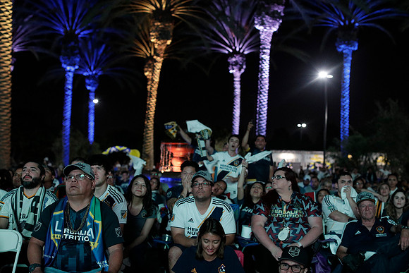 10242019_GalaxyViewingParty_GA_0330