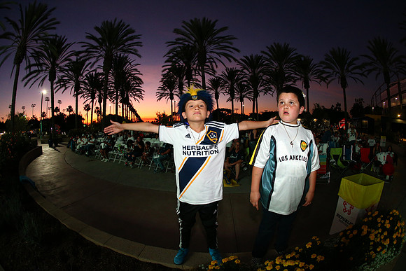 10242019_GalaxyViewingParty_GA_0676