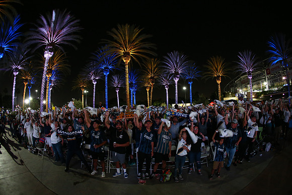 10242019_GalaxyViewingParty_GA_0859
