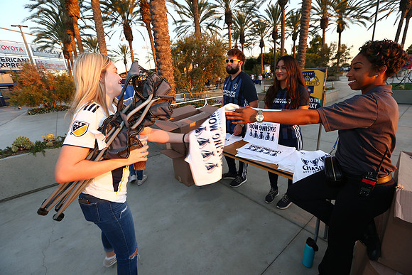 10242019_GalaxyViewingParty_GA_0582