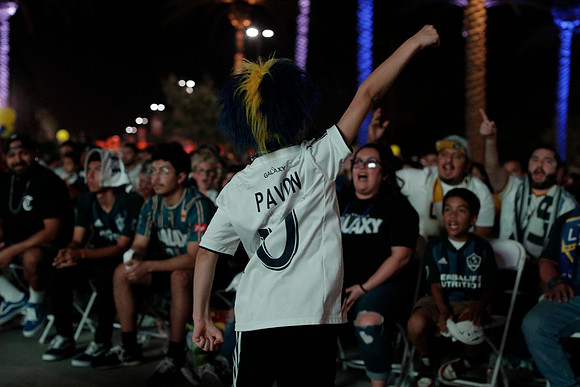 10242019_GalaxyViewingParty_GA_0377