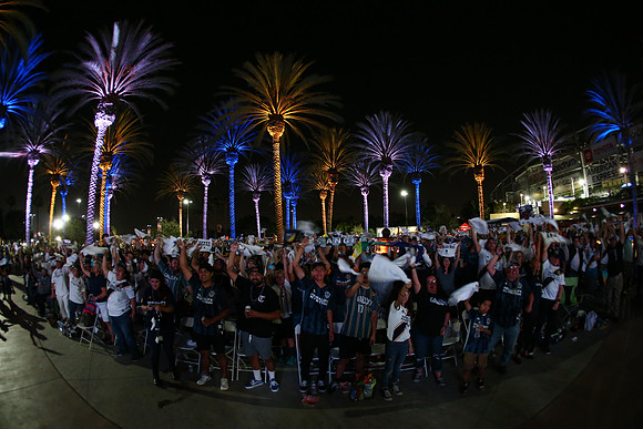 10242019_GalaxyViewingParty_GA_0877