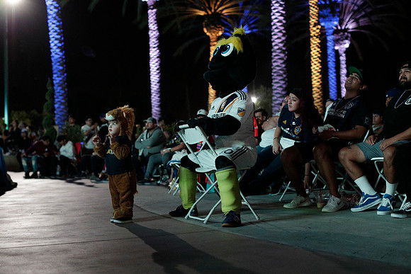 10242019_GalaxyViewingParty_GA_0431
