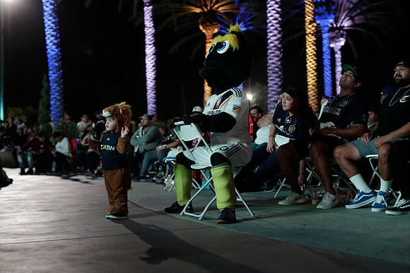 10242019_GalaxyViewingParty_GA_0430