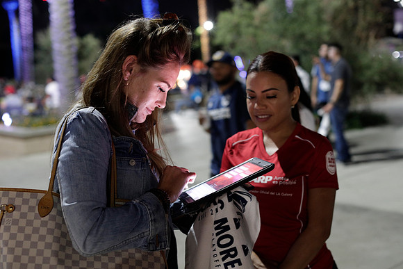 10242019_GalaxyViewingParty_GA_0303