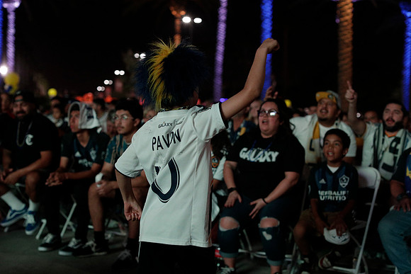 10242019_GalaxyViewingParty_GA_0380
