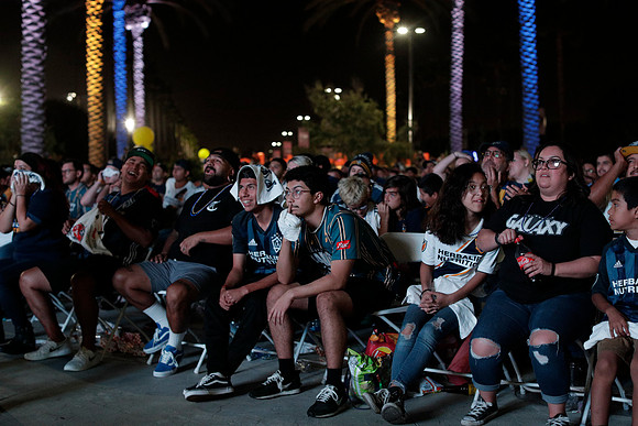 10242019_GalaxyViewingParty_GA_0358