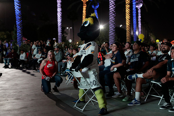 10242019_GalaxyViewingParty_GA_0345