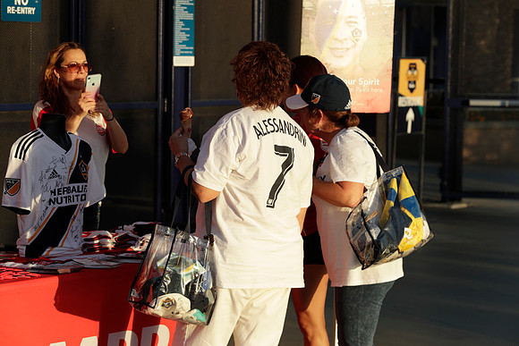 10242019_GalaxyViewingParty_GA_0162