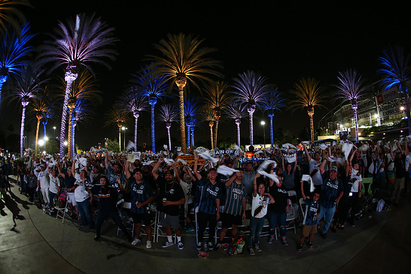 10242019_GalaxyViewingParty_GA_0866