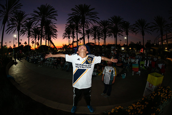 10242019_GalaxyViewingParty_GA_0684