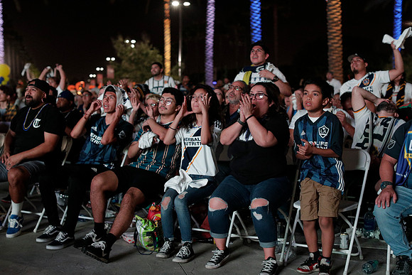 10242019_GalaxyViewingParty_GA_0350