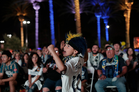 10242019_GalaxyViewingParty_GA_0387