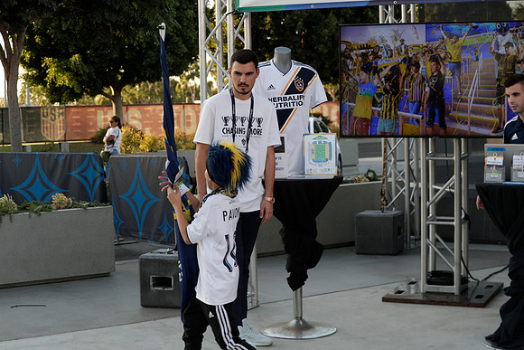10242019_GalaxyViewingParty_GA_0145