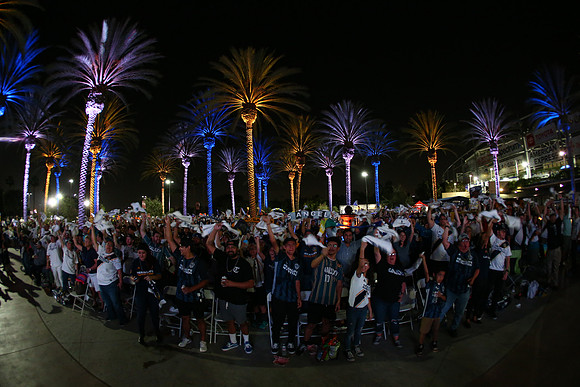 10242019_GalaxyViewingParty_GA_0875