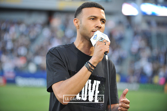 060219_LAGalaxy_vs_NERevolution_SC1176