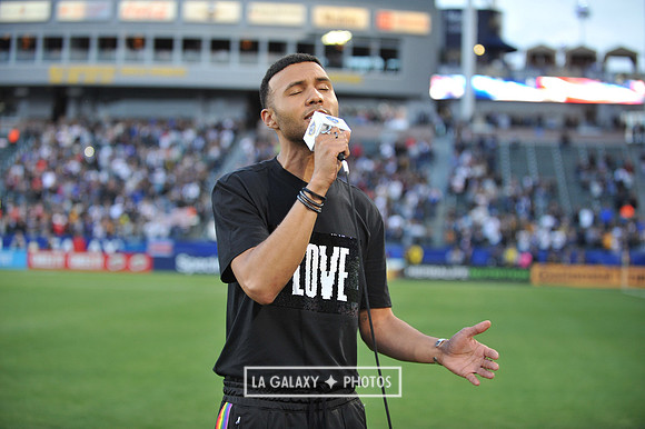 060219_LAGalaxy_vs_NERevolution_SC1166