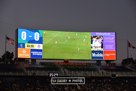 070419_Galaxy_vs_TorontoFC_SC_1111
