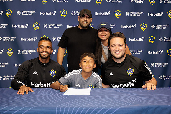 061025_LA_GALAXY_RM_041