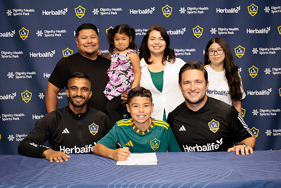 061025_LA_GALAXY_RM_033