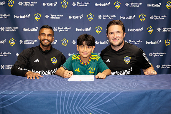 061025_LA_GALAXY_RM_025