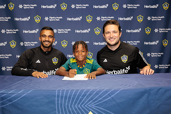 061025_LA_GALAXY_RM_053