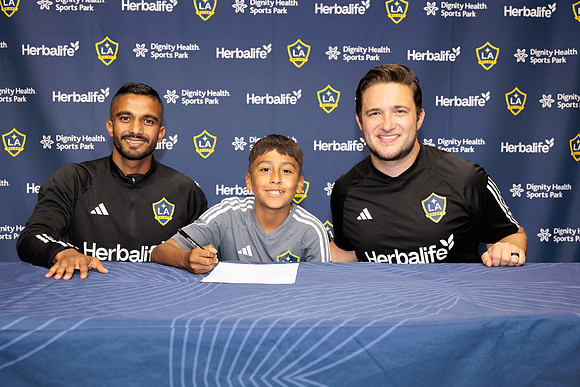 061025_LA_GALAXY_RM_040