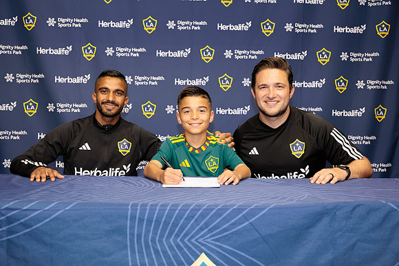 061025_LA_GALAXY_RM_005