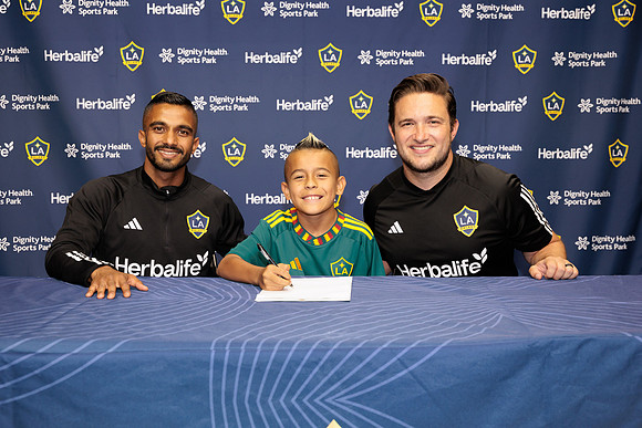 061025_LA_GALAXY_RM_023