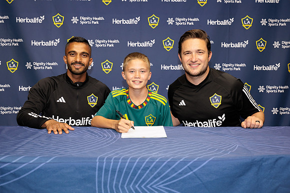 061025_LA_GALAXY_RM_021